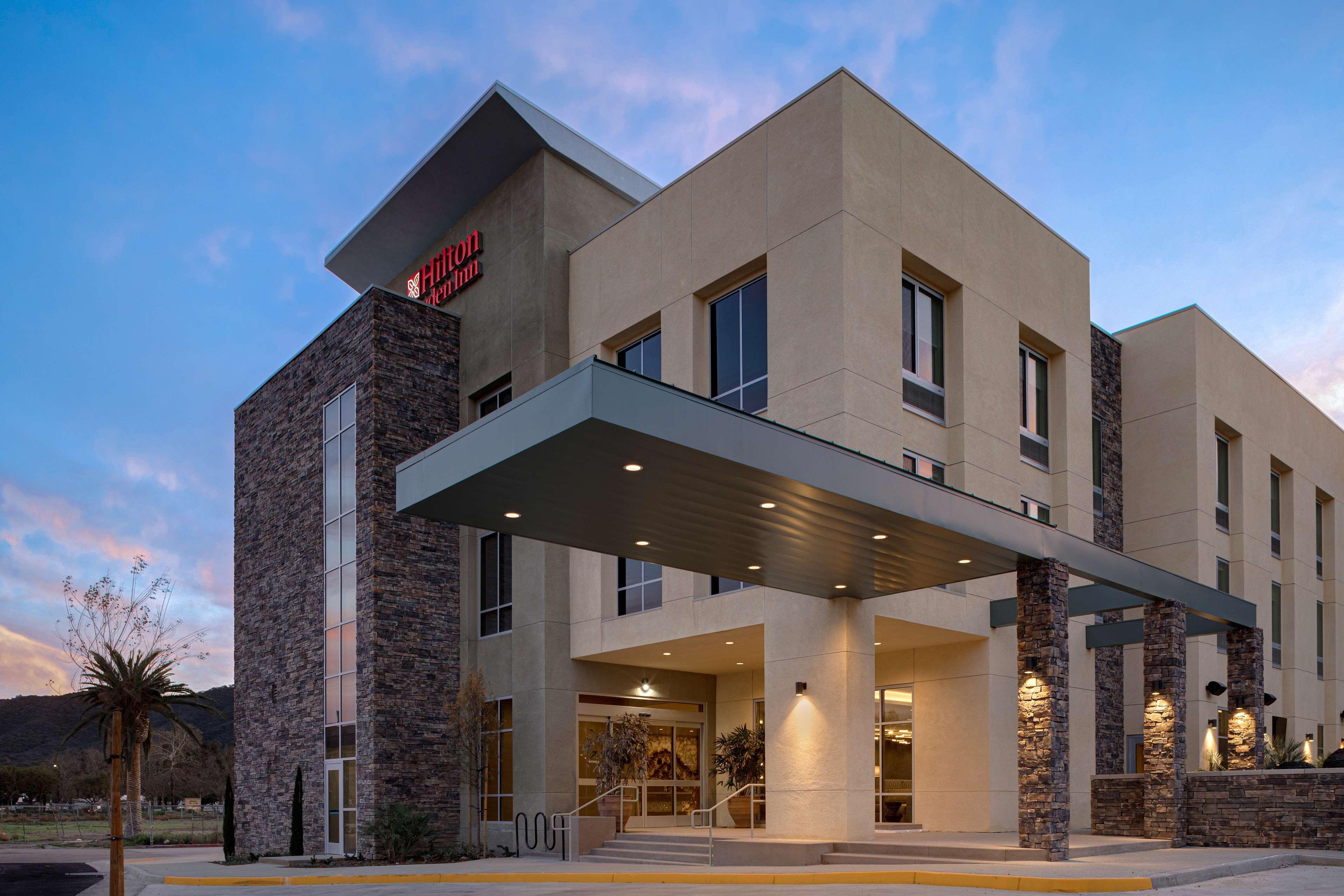 Hilton Garden Inn テメキュラ エクステリア 写真