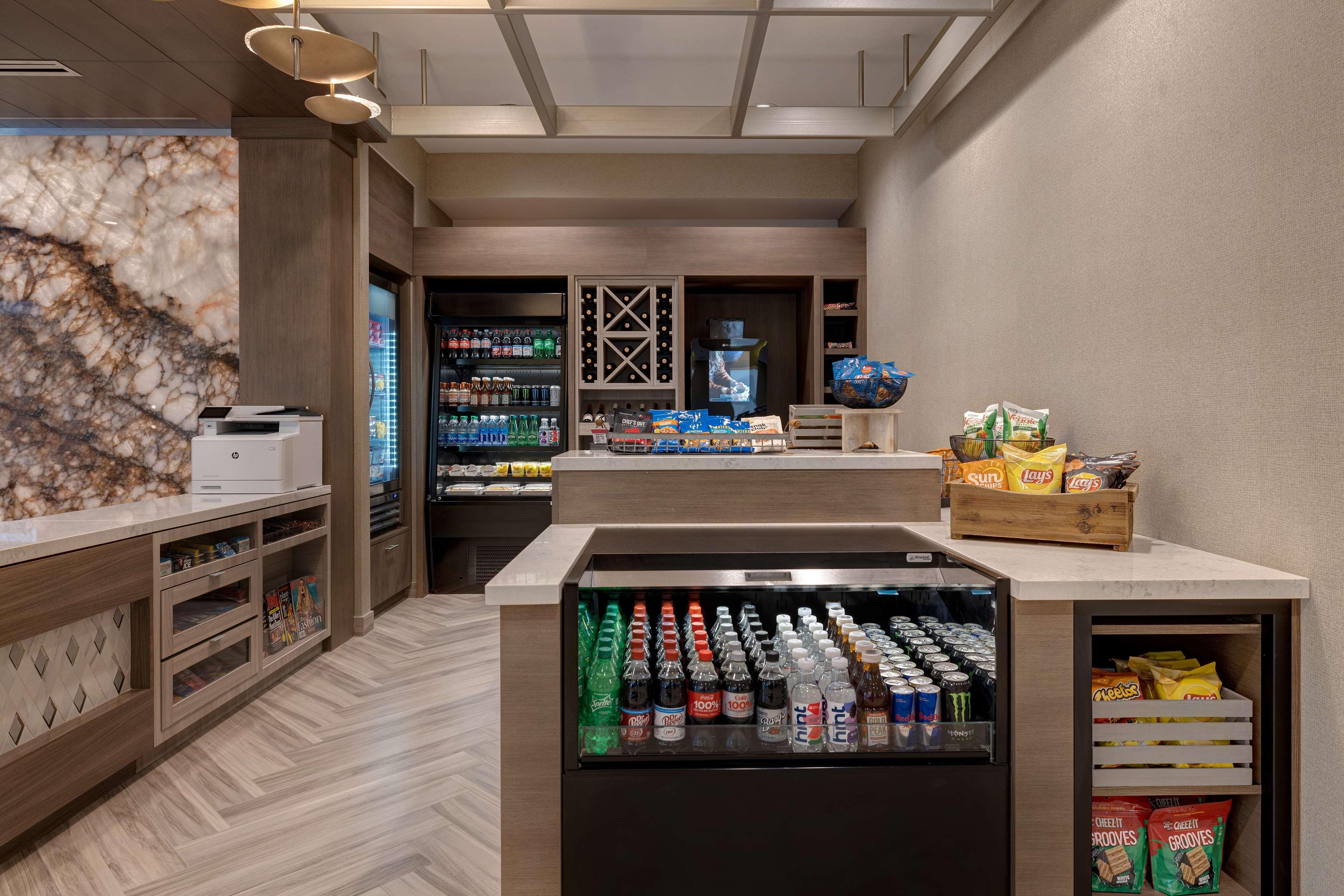 Hilton Garden Inn テメキュラ エクステリア 写真