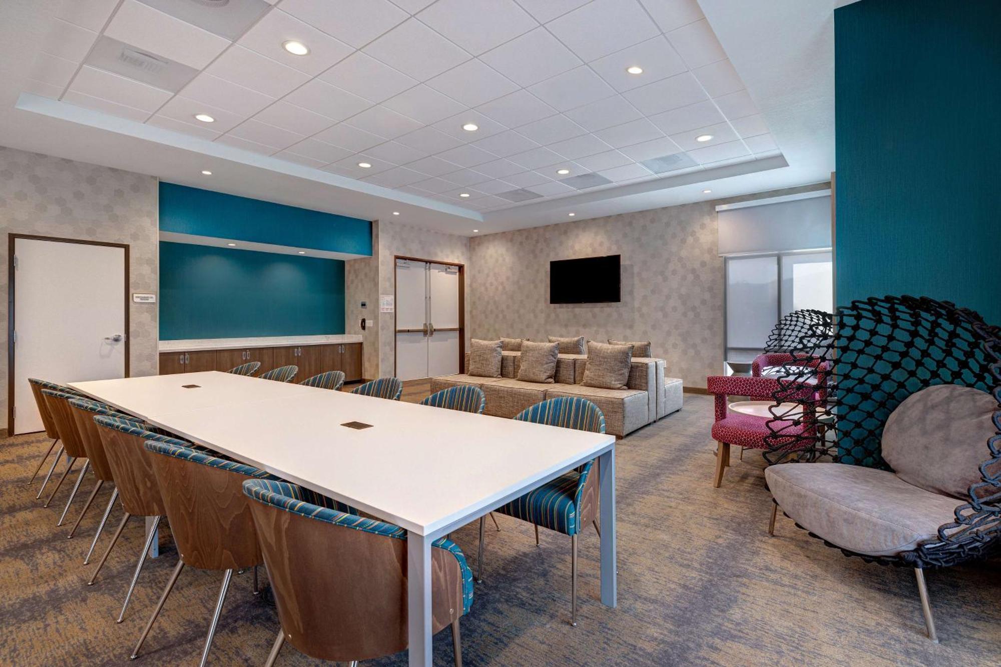Hilton Garden Inn テメキュラ エクステリア 写真